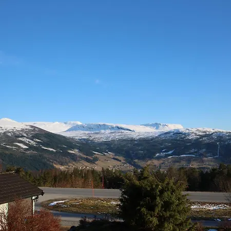 Scenic Mountain View House On The Panoramic Road