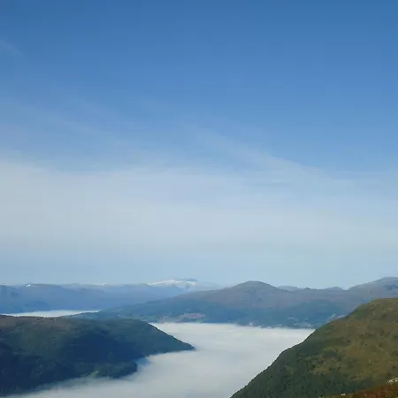 Scenic Mountain View House On The Panoramic Road Сasa de vacaciones Stryn