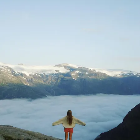 Scenic Mountain View House On The Panoramic Road Сasa de vacaciones Stryn